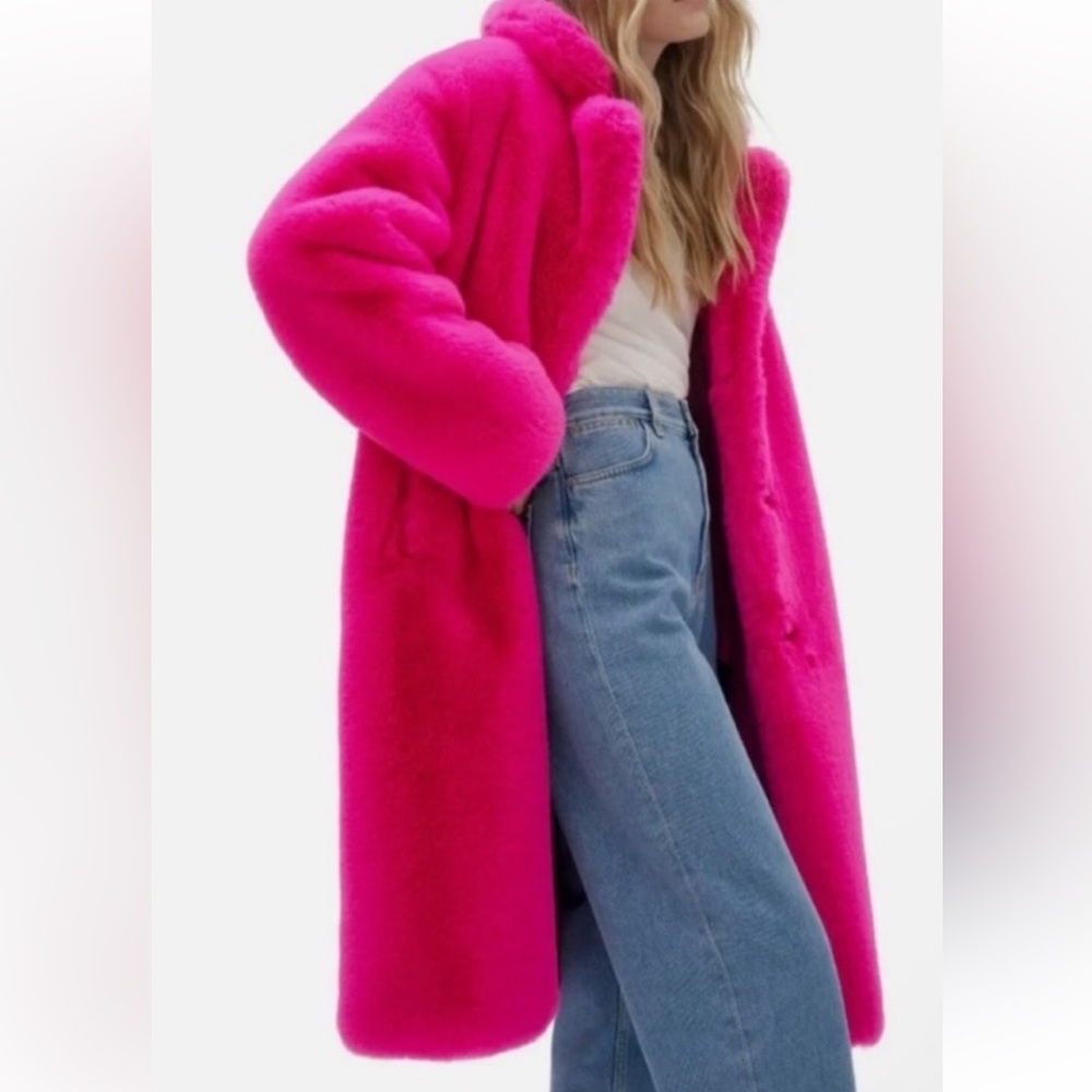 SOLD OUT, THICK & FLUFFY & SUPER SOFT HOT PINK FAUX FUR COAT BY NOIZE